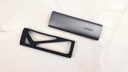 Корпус для установки M.2 SSD накопителя NVMe M-Key (USB-C) CM400 (10902) UGREEN