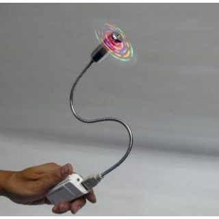 Портативная зарядка для USB устройств с фонариком на батарейках АА